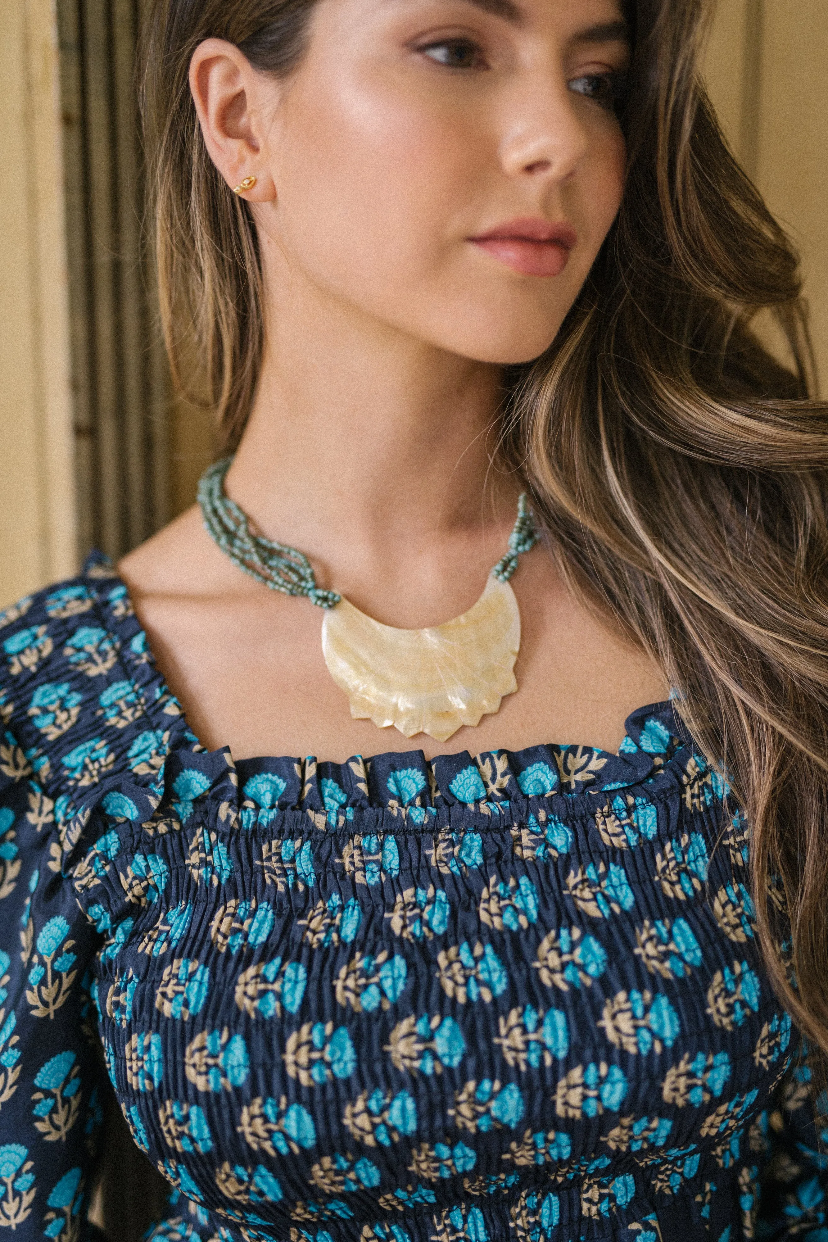 Bead Necklace with Shell Pendant - Green  (NCK 021)