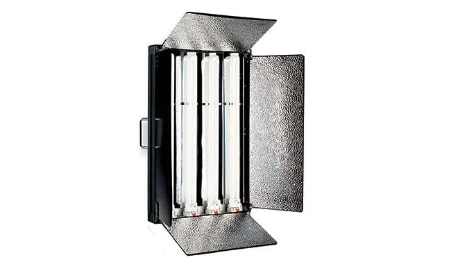 Savage Continuous Fluorescent Light - 4x55 Watts